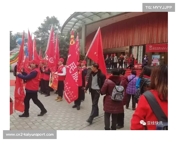 26年前捐款造航母男孩受邀参观福建舰,初心不改护国 26年前捐款造航母男孩受邀参观福建舰,初心不改护国